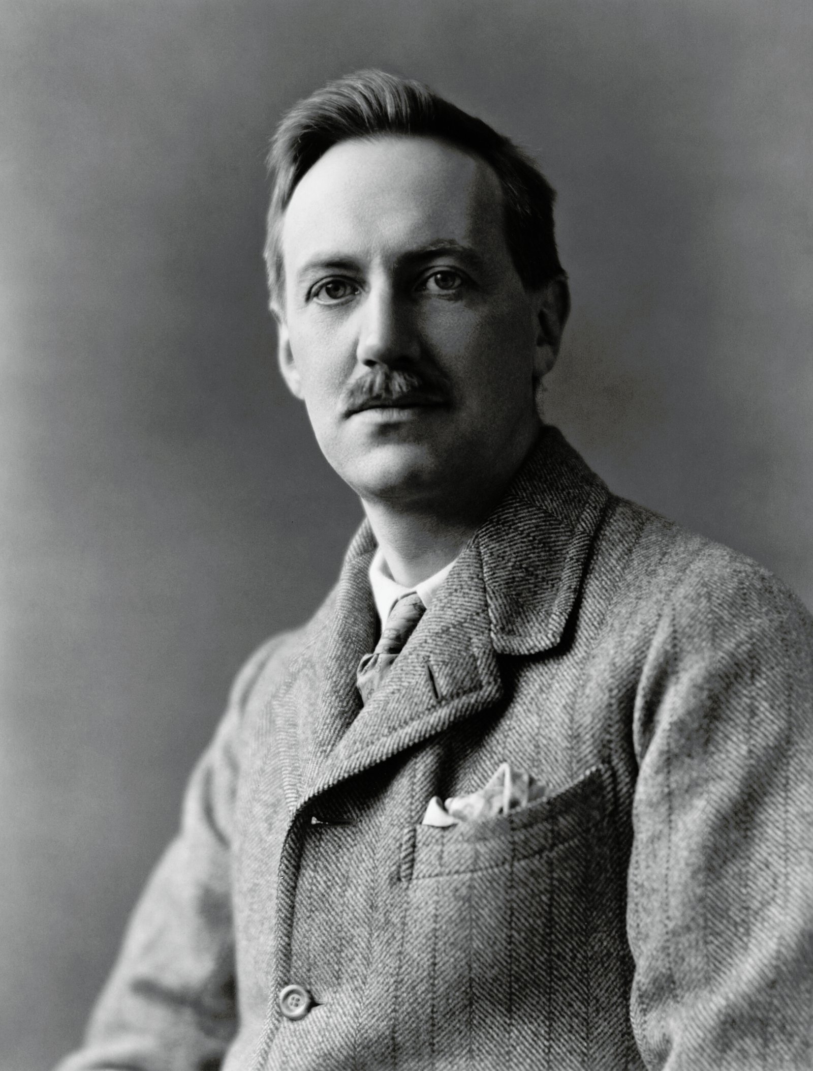 Lord Dunsany (1878–1957) – Dreamlike High Fantasy (image credits: wikimedia)