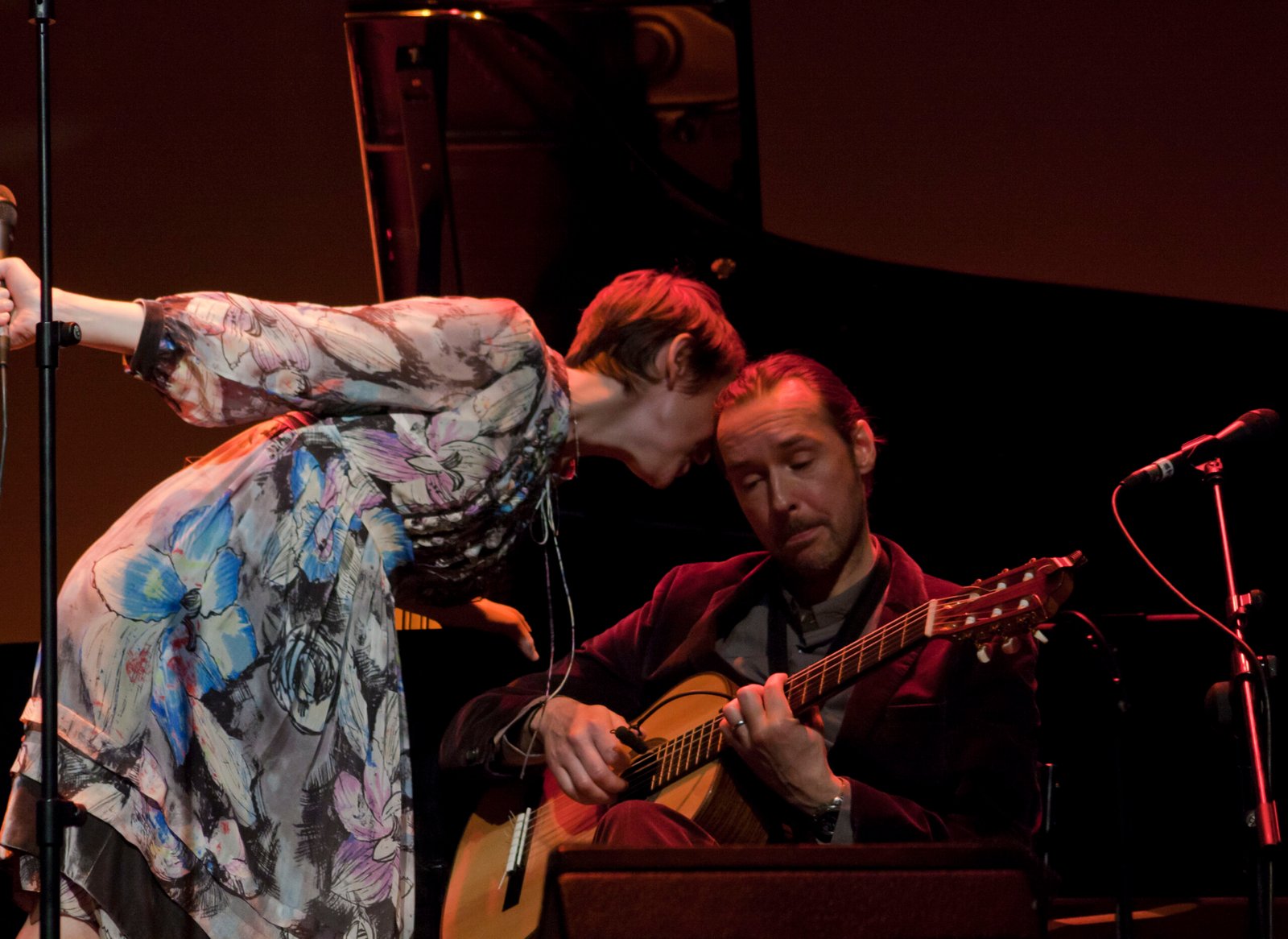 Whispering Still Has Signature Elements (image credits: wikimedia)