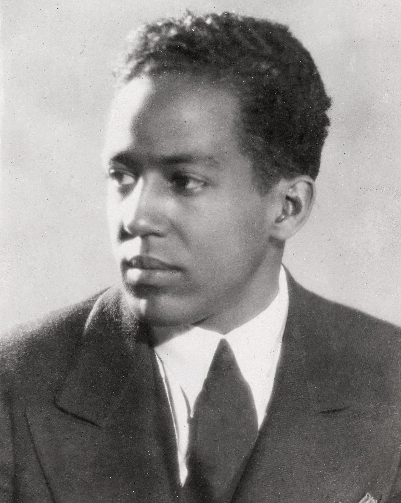Harlem (A Dream Deferred): Hughes’ Unanswered Question (image credits: wikimedia)