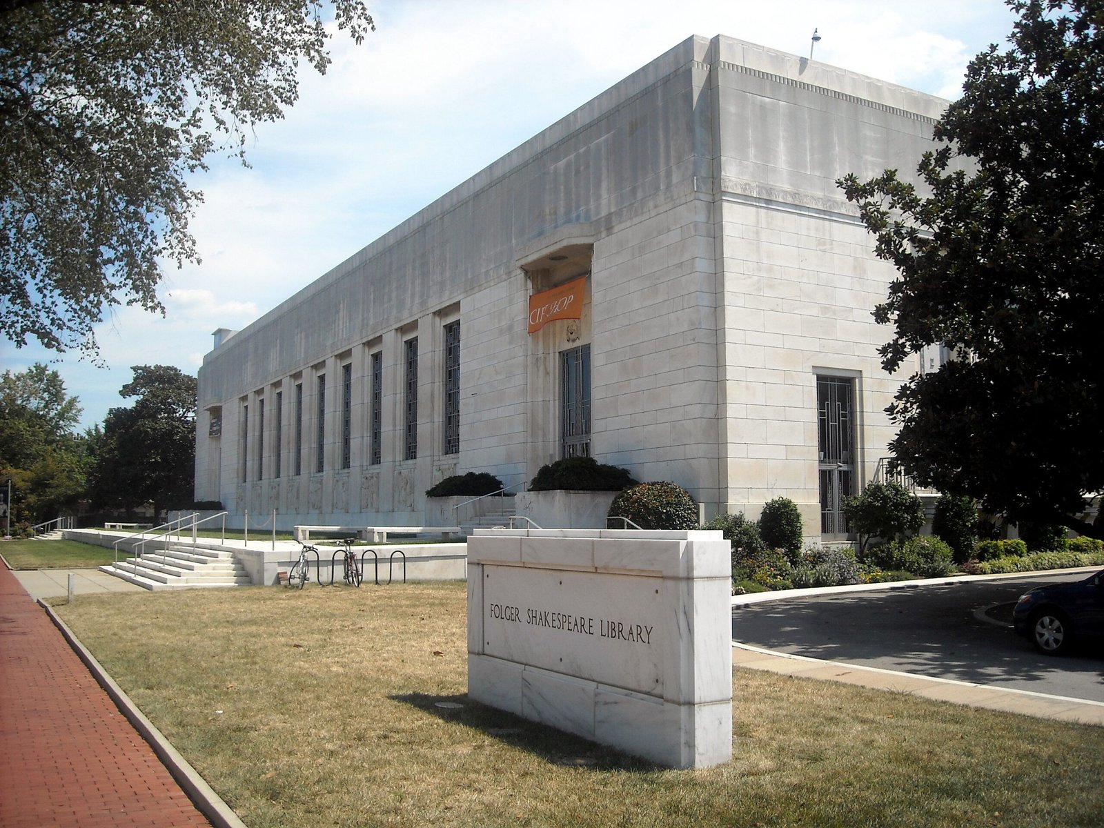 The Folger Shakespeare Library: A Vault of Elizabethan Secrets (image credits: wikimedia)