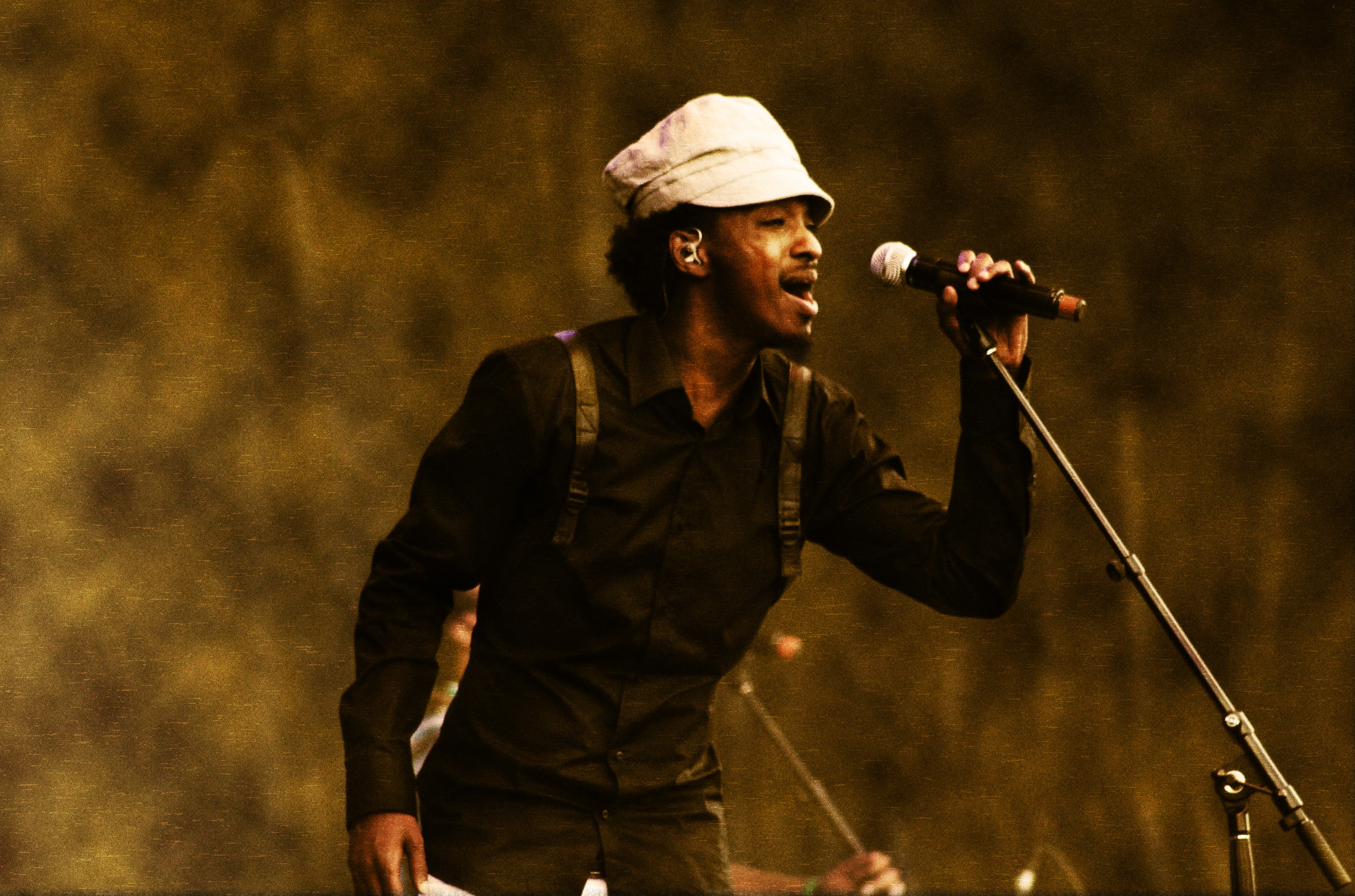 “Wavin’ Flag” – K’naan (image credits: wikimedia)