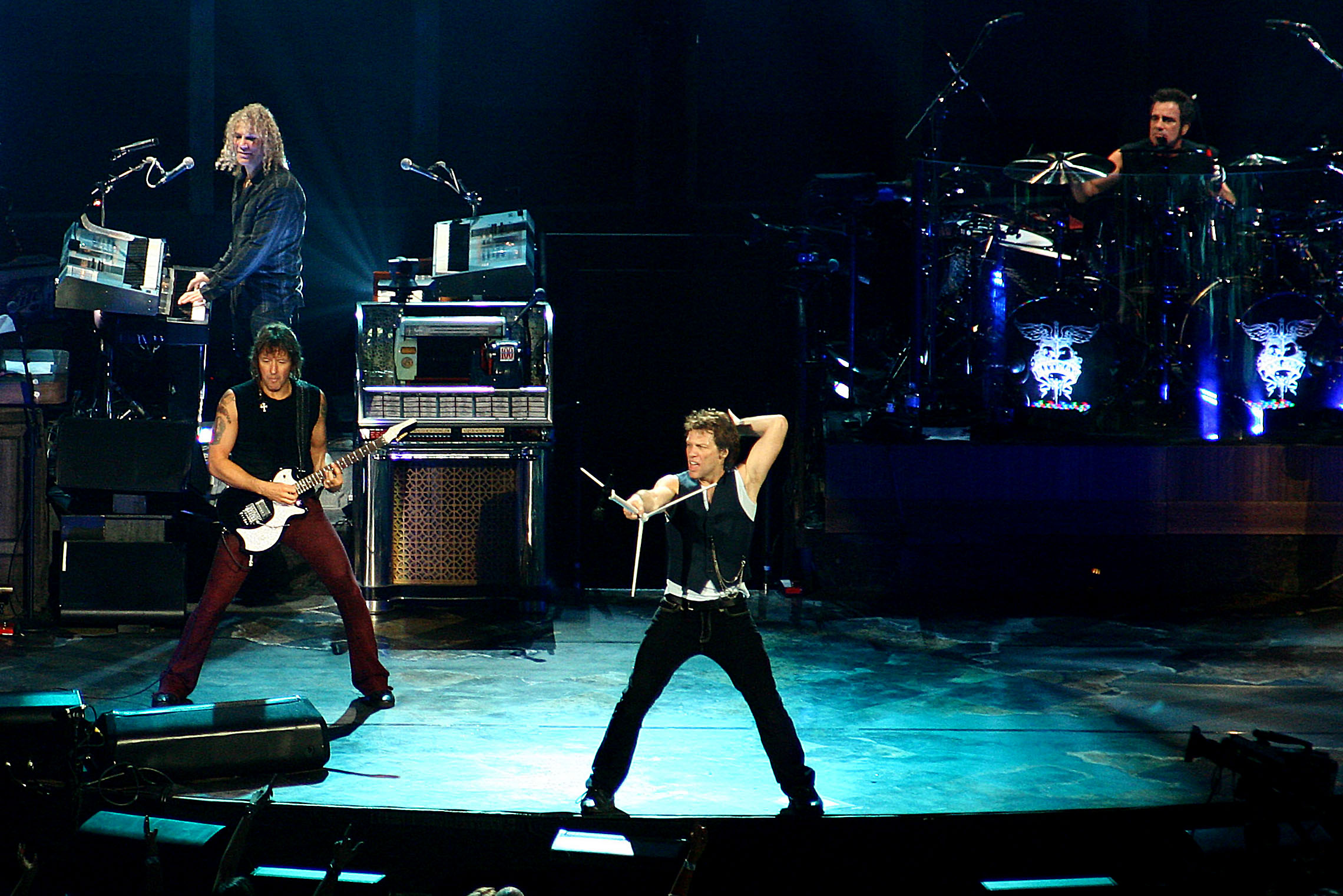 “Livin’ on a Prayer” – Bon Jovi (image credits: wikimedia)