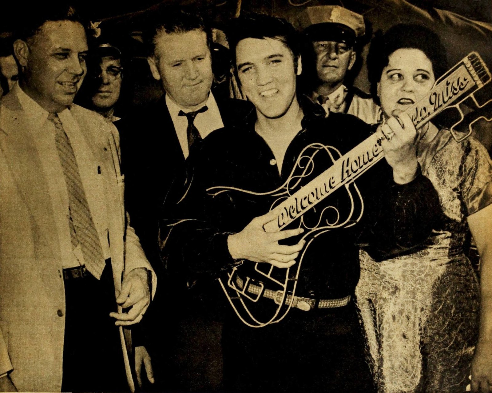 The Birth of Rock ’n’ Roll: Elvis Presley’s First TV Appearance (1956) (image credits: wikimedia)