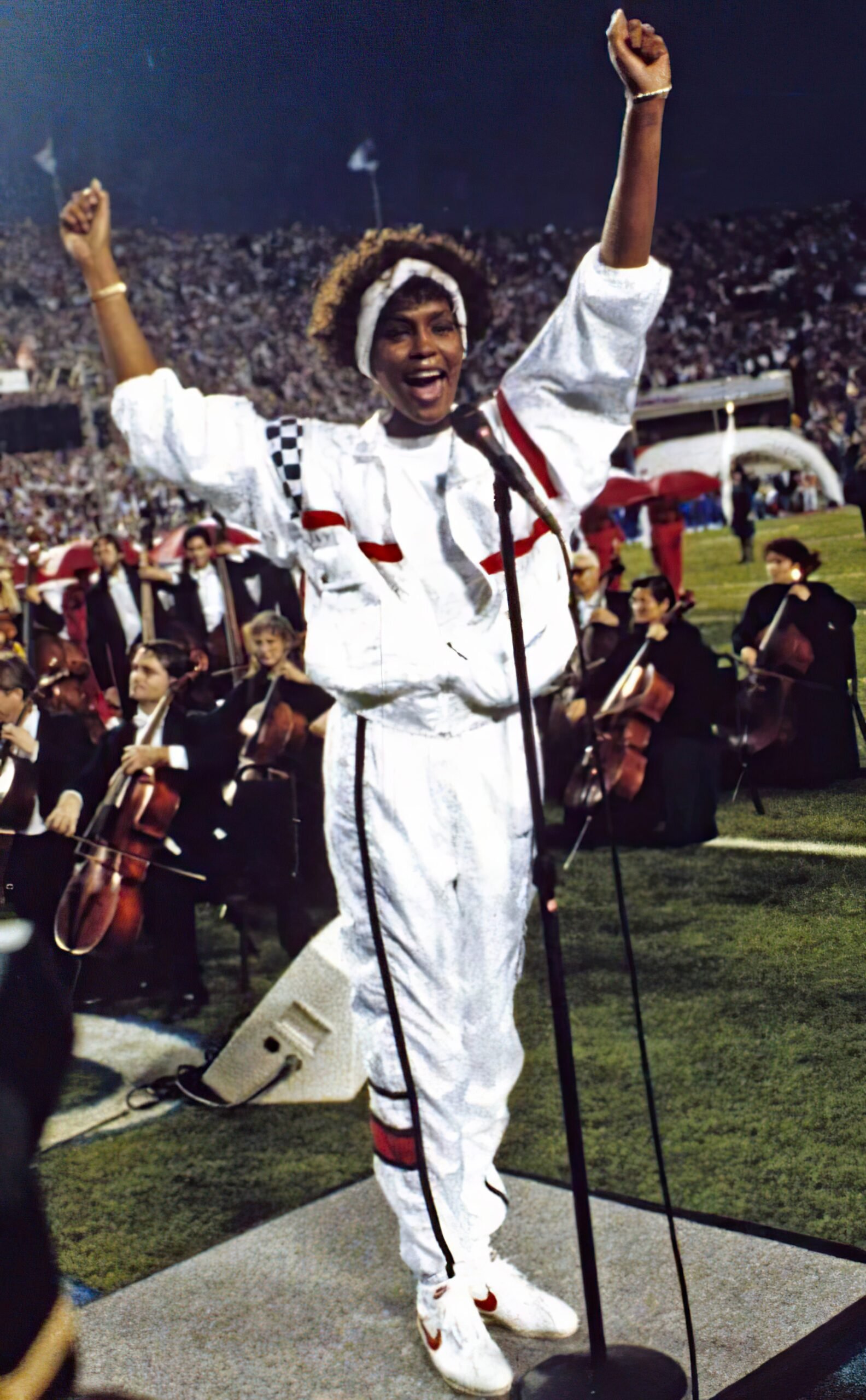 Whitney Houston’s National Anthem at Super Bowl XXV (1991) (image credits: wikimedia)