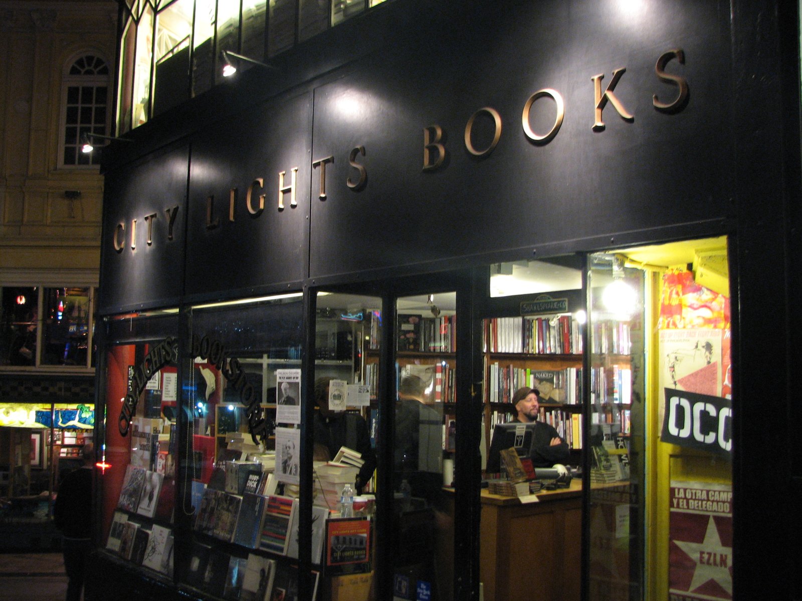 City Lights Booksellers & Publishers, San Francisco (image credits: wikimedia)