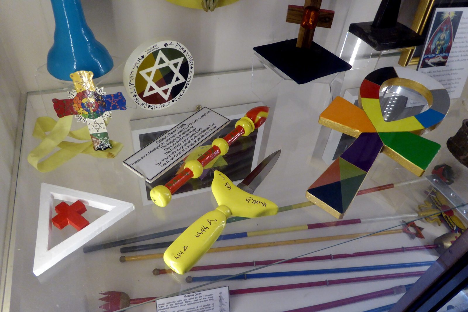 The Hermetic Order of the Golden Dawn: Occult in American Culture (image credits: wikimedia)