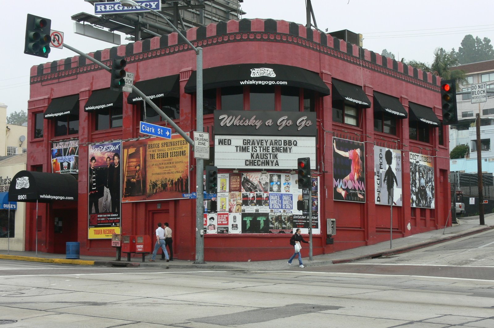 Whisky a Go Go: West Coast Rock’s Wild Playground (image credits: wikimedia)