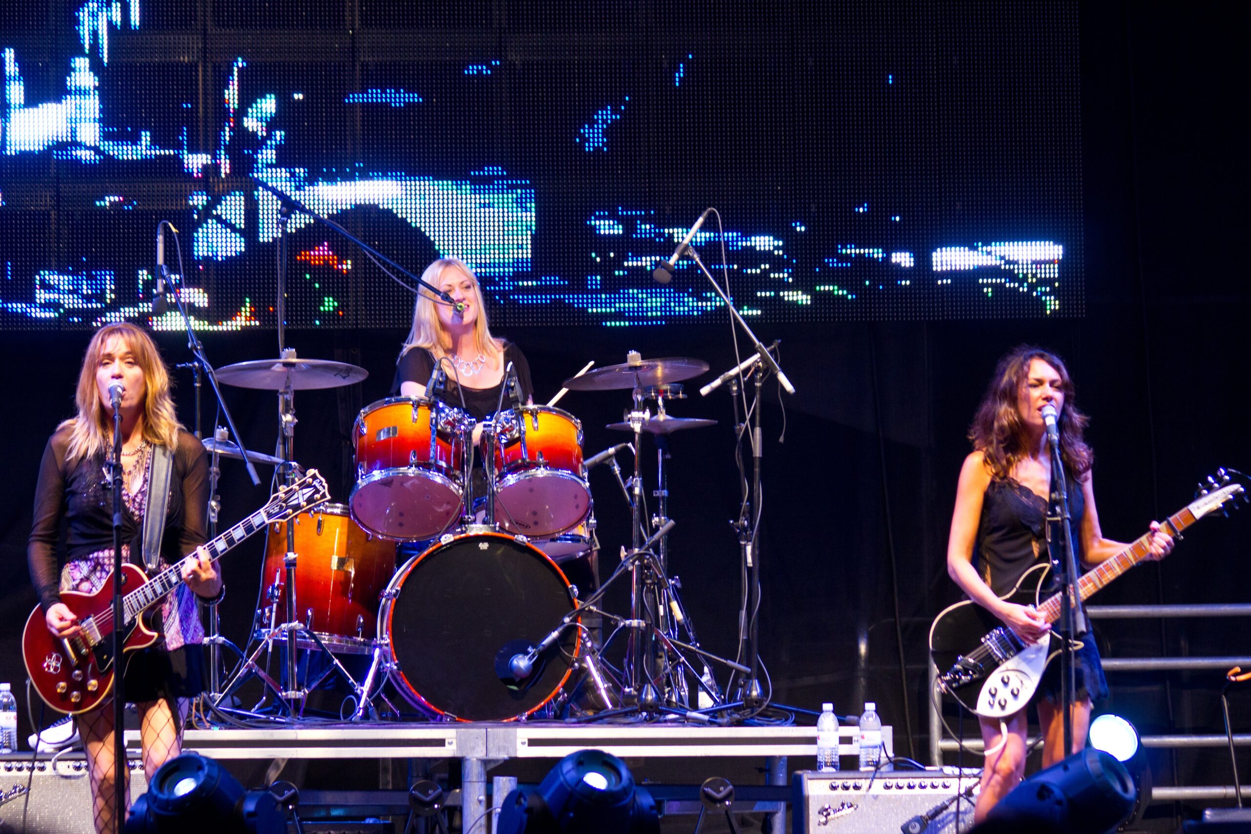 Bangles – “A Hazy Shade of Winter” (Simon & Garfunkel) (image credits: wikimedia)