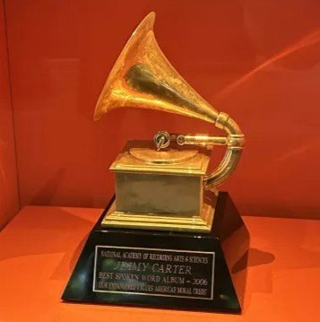 Looking Ahead: The Future of the Grammys (image credits: wikimedia)