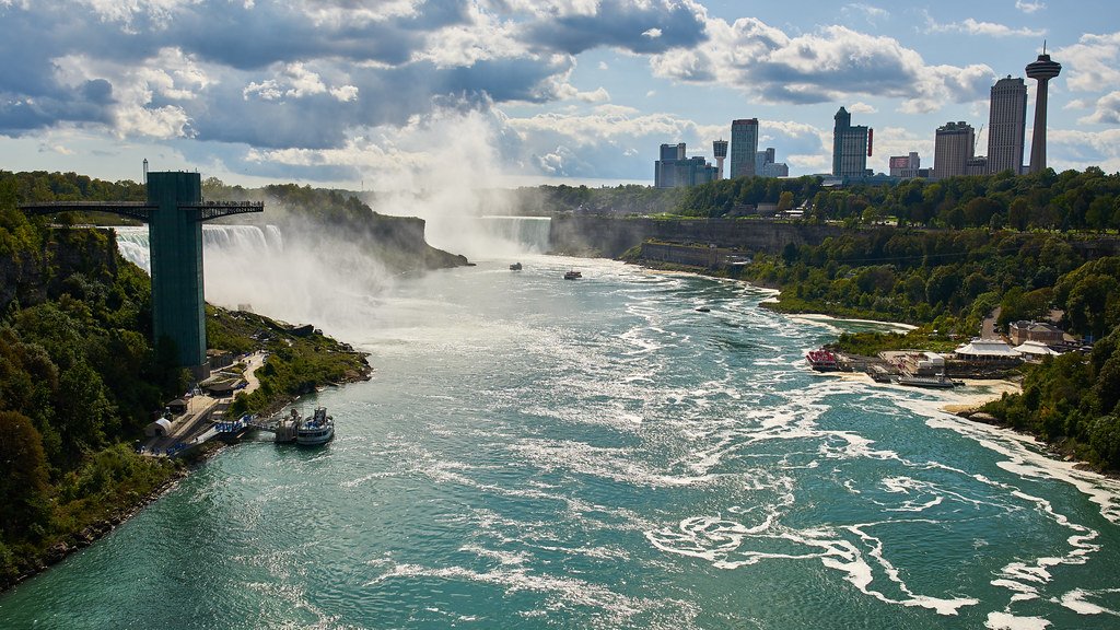 Canada Shares the World's Longest International Border (image credits: flickr)