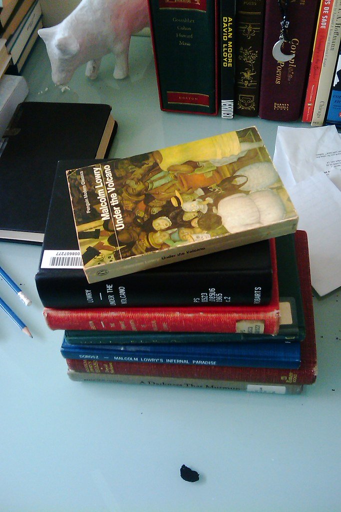 Malcolm Lowry’s Early Drafts of “Under the Volcano” (image credits: flickr)