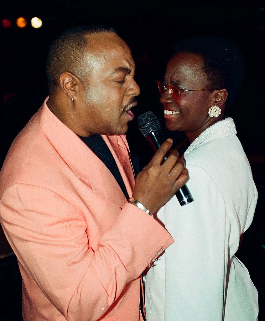 A Whole New World - Peabo Bryson & Regina Belle (image credits: flickr)