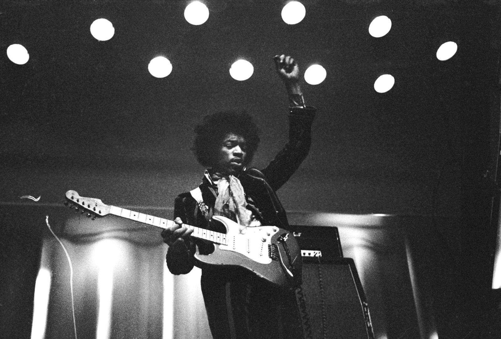 2. Jimi Hendrix (image credits: wikimedia)