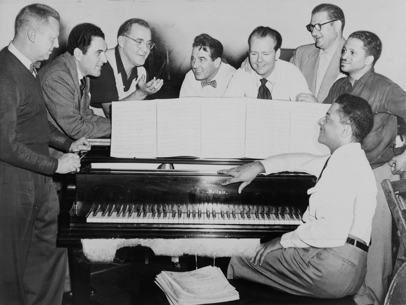 Breaking Racial Barriers in Entertainment (image credits: wikimedia)