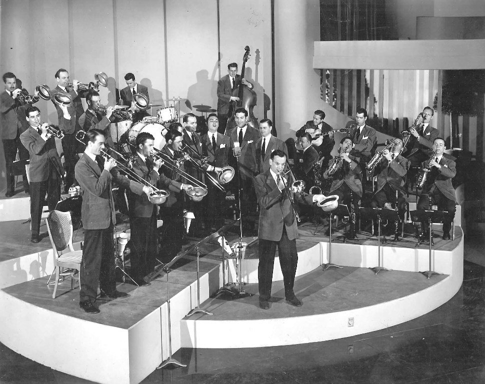 Jazz and World War II: A Soundtrack of Hope and Defiance (image credits: wikimedia)