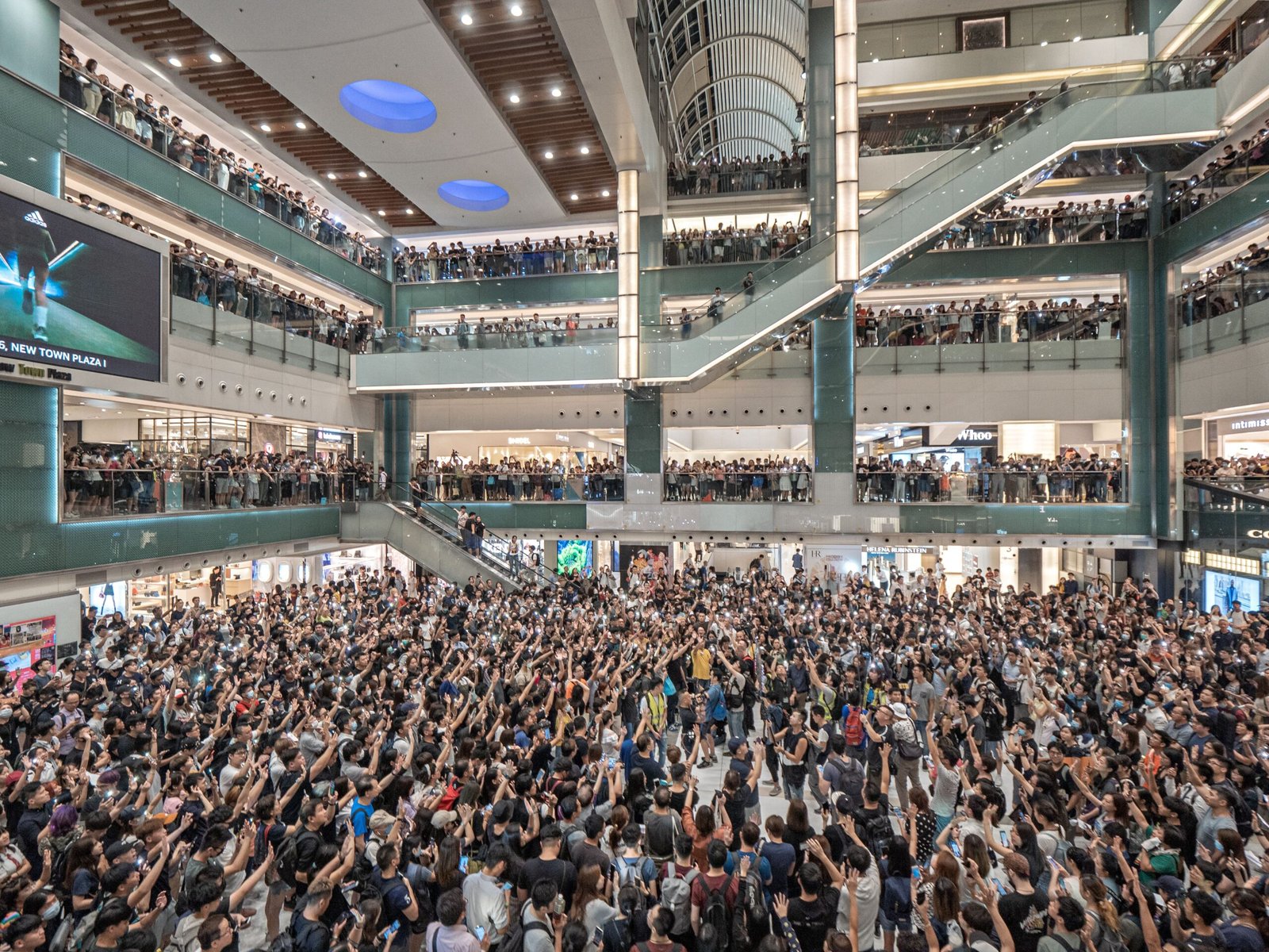 Hong Kong’s “Glory to Hong Kong” Protests (image credits: wikimedia)