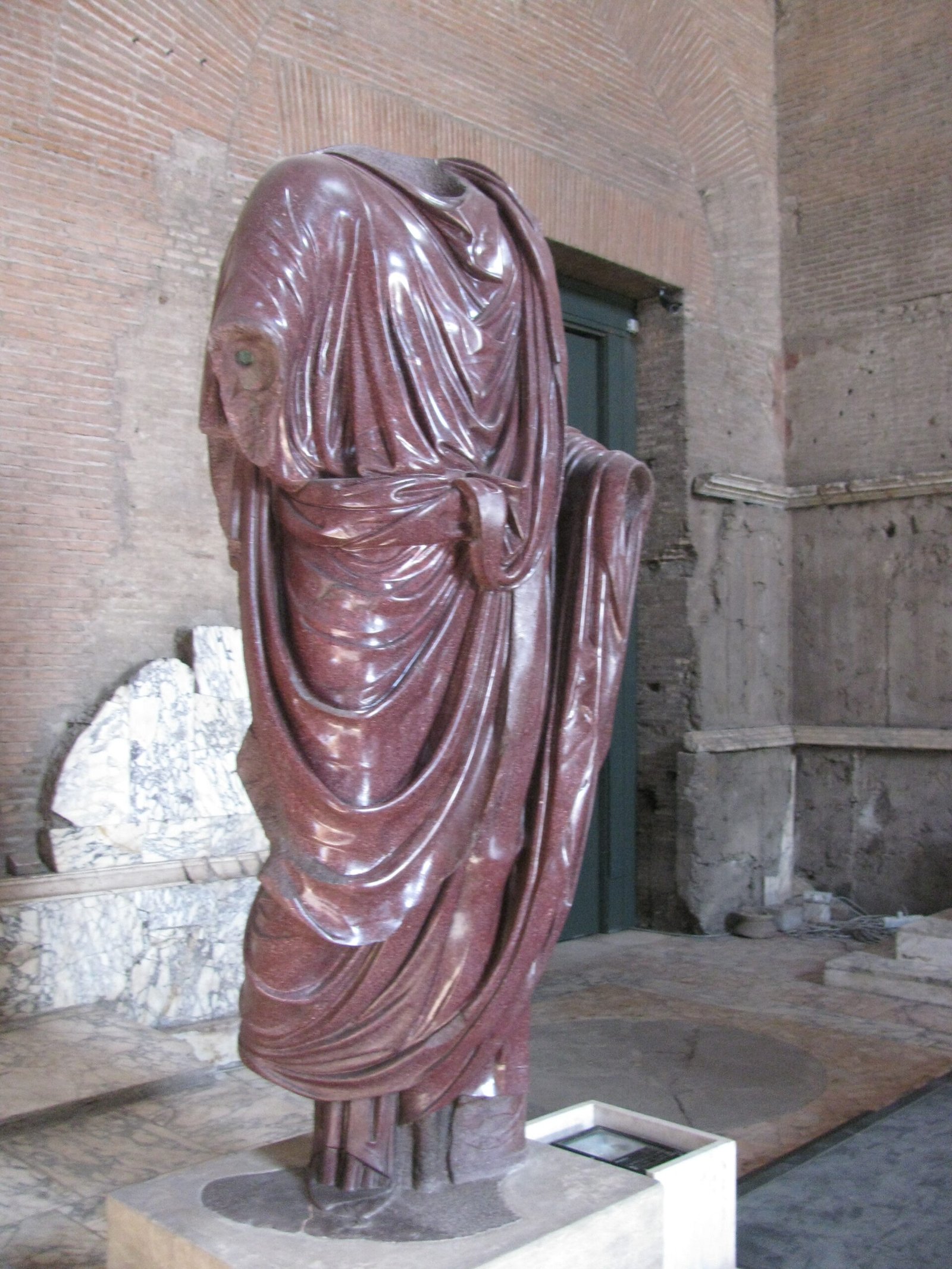 Ancient Rome’s Republic: Senators in Togas (image credits: wikimedia)
