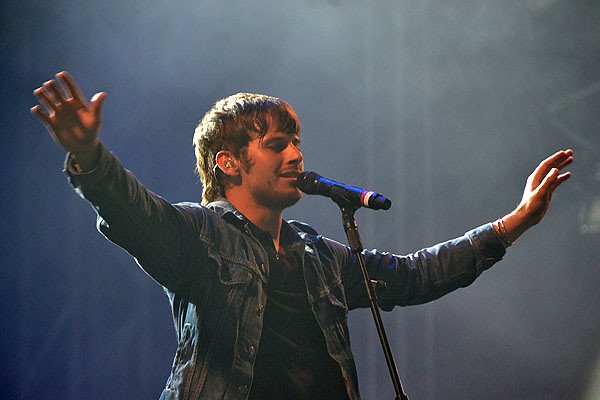 7. Foster the People – “Pumped Up Kicks” (image credits: flickr)