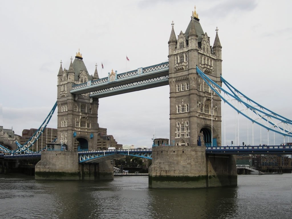 The Brooklyn Bridge's Deadly Construction Toll (image credits: flickr)