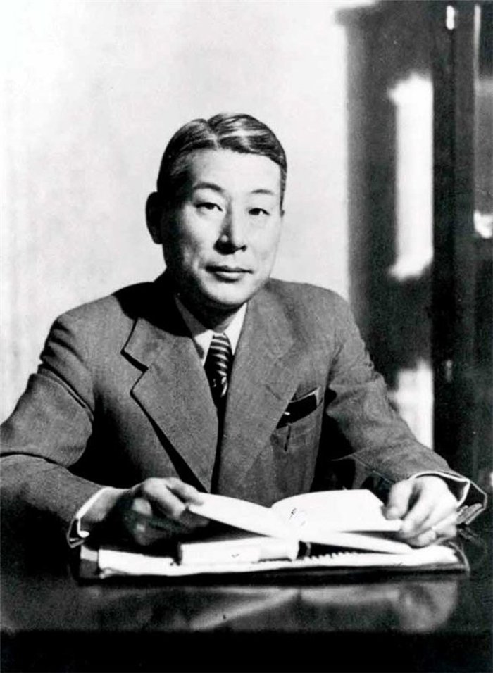 The Diplomat Who Saved Thousands by Defying Orders (image credits: wikimedia)