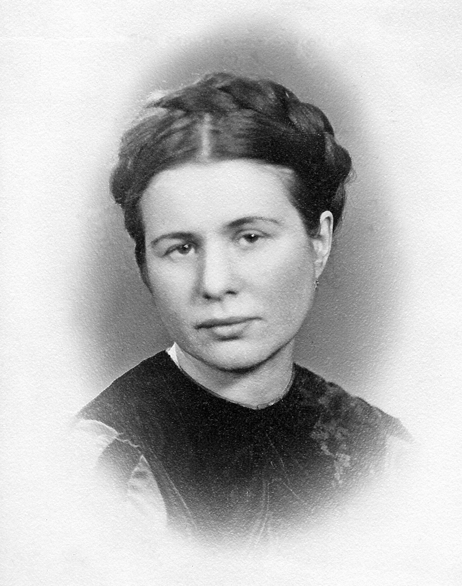 The Social Worker Who Smuggled Children from the Warsaw Ghetto (image credits: wikimedia)