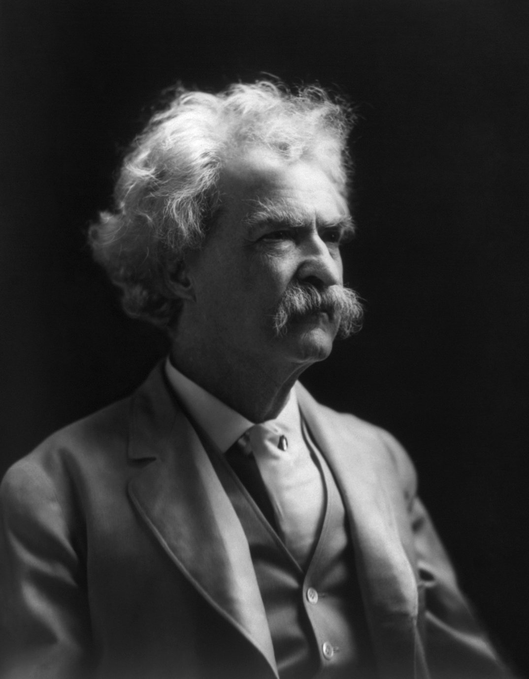 Mark Twain: The Comedian With a Tragic Streak (image credits: wikimedia)