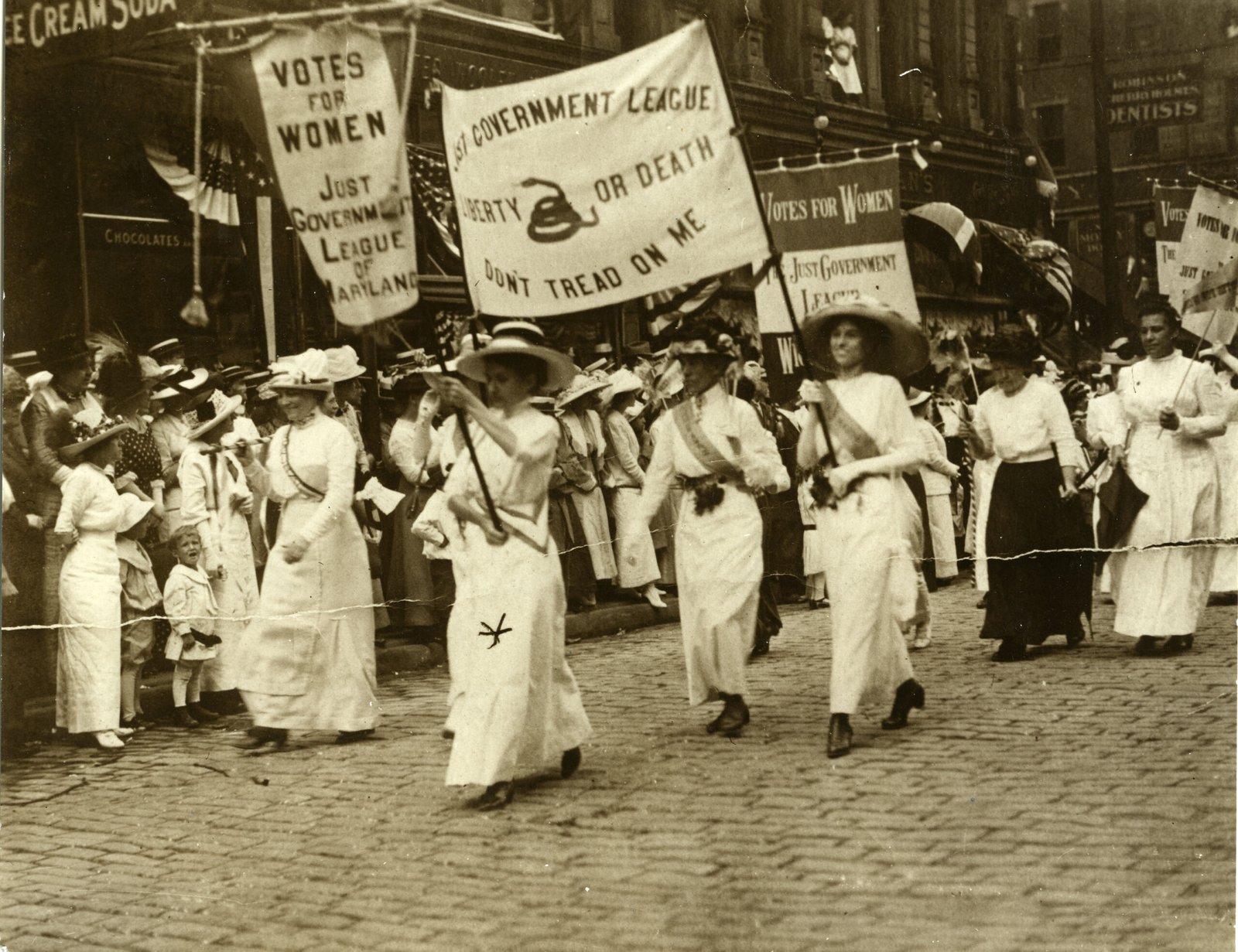 2. The Women’s Suffrage March (1913) (image credits: wikimedia)