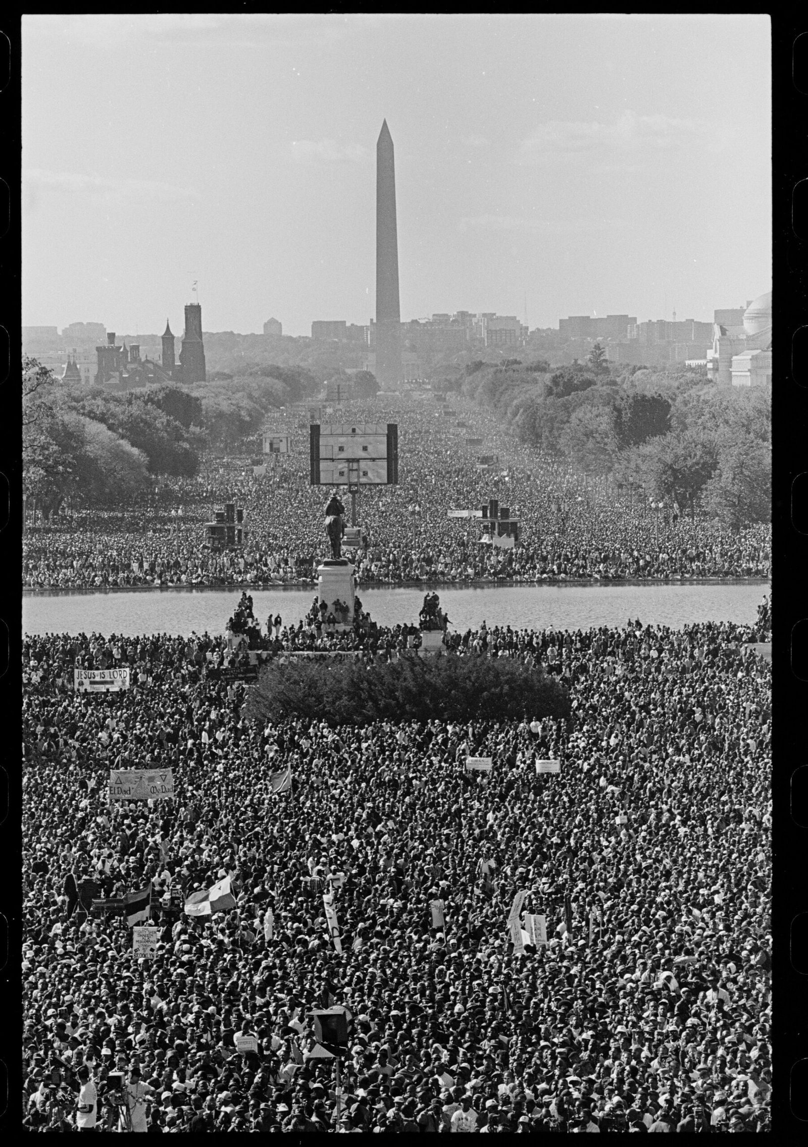 10. The Million Man March (1995) (image credits: wikimedia)