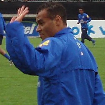 Right-Back Perfection: Cafu's Endless Energy (image credits: wikimedia)