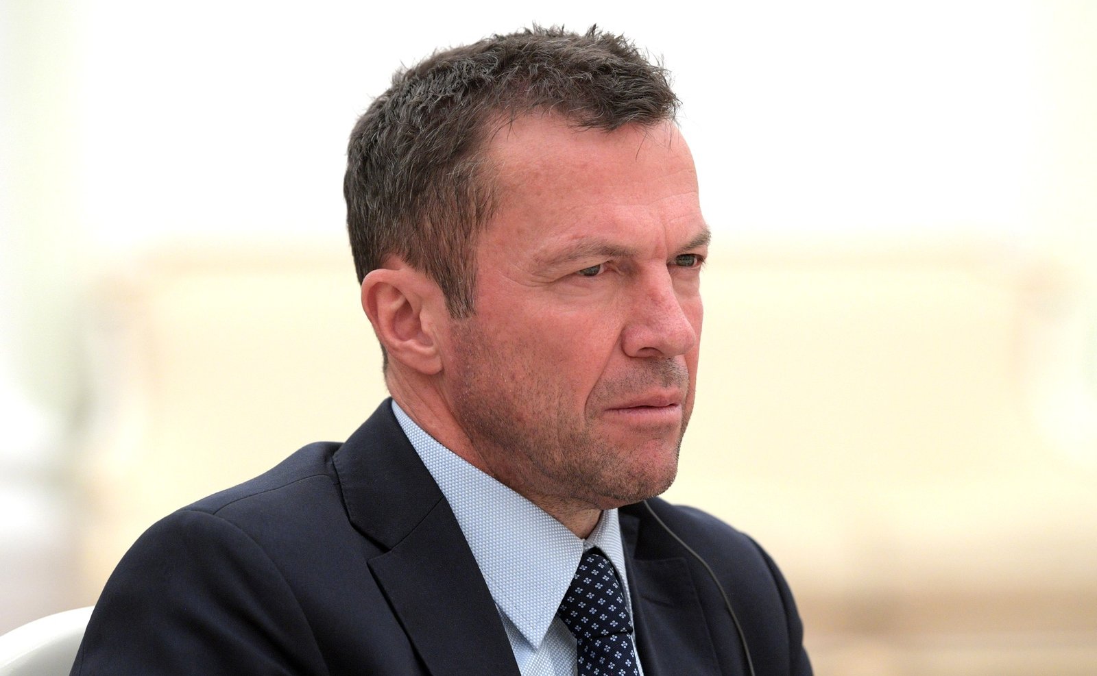 Midfield General: Lothar Matthäus Commands the Center (image credits: wikimedia)