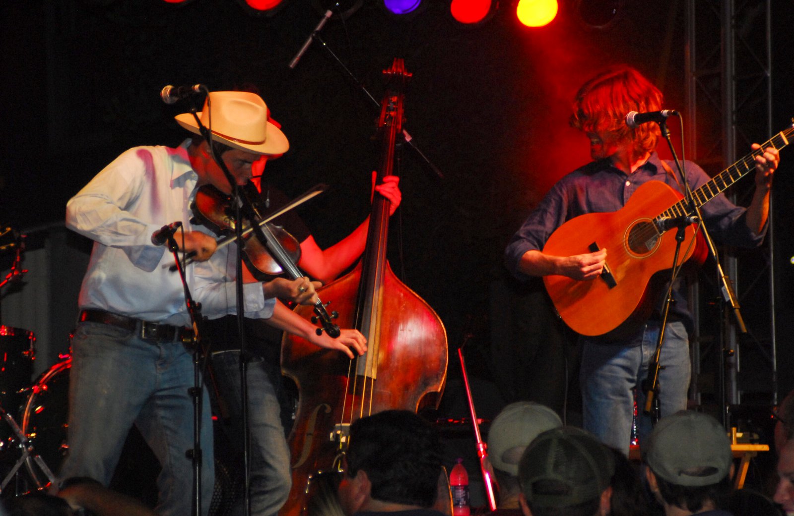 Medicine Show Music: Entertainment on Wheels (image credits: wikimedia)