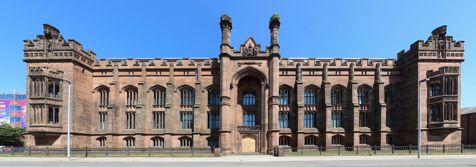 Yale University: From Clergy School to Research Powerhouse (image credits: wikimedia)