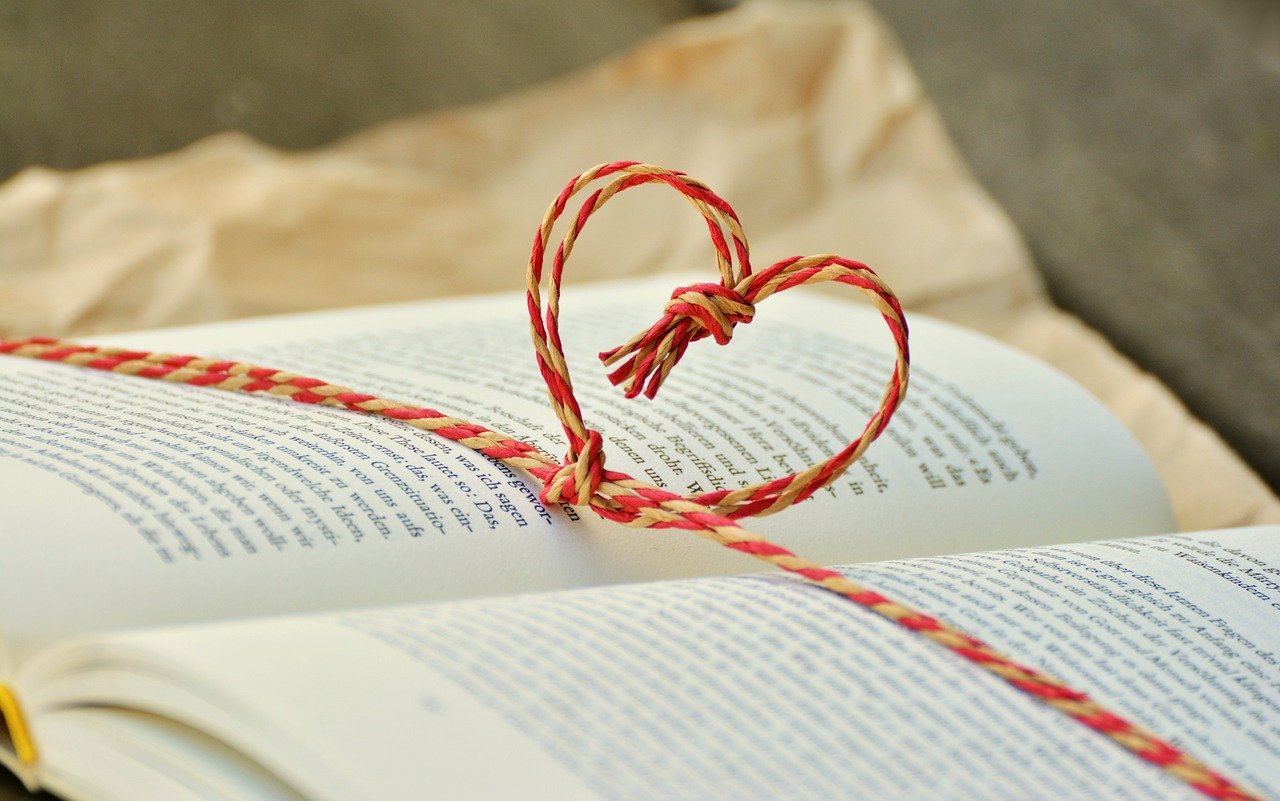 4. The Power by Naomi Alderman (image credits: pixabay)