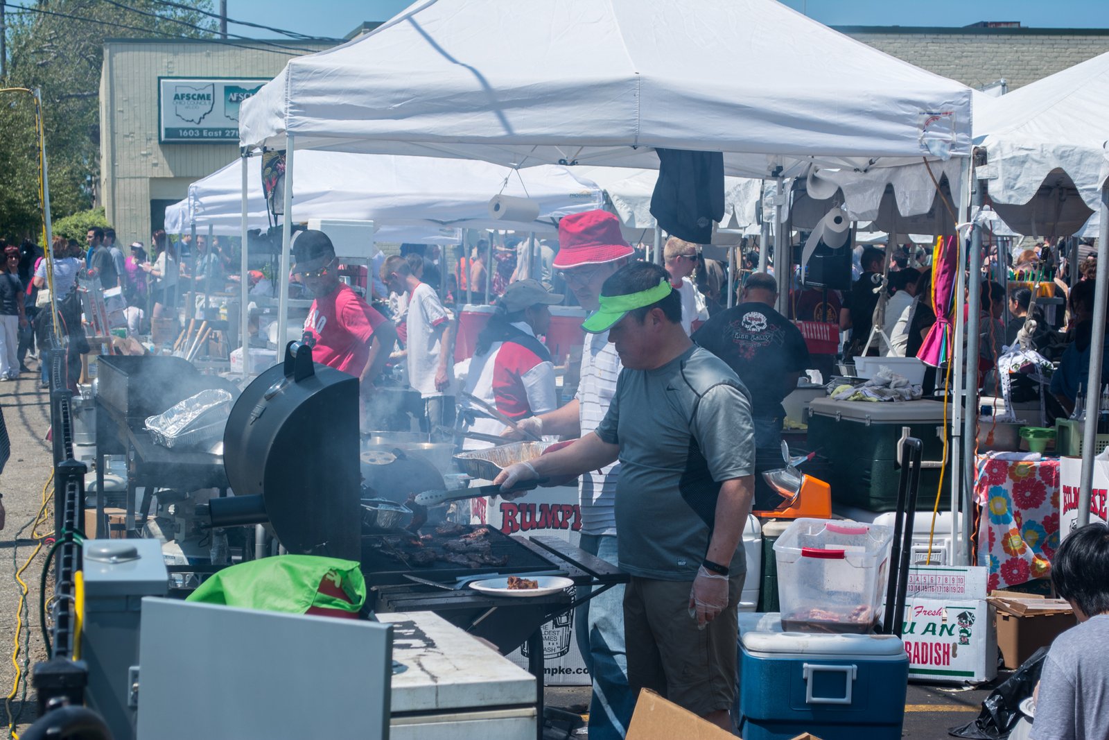 Food and Vendor Logistics Feed the Masses (image credits: wikimedia)