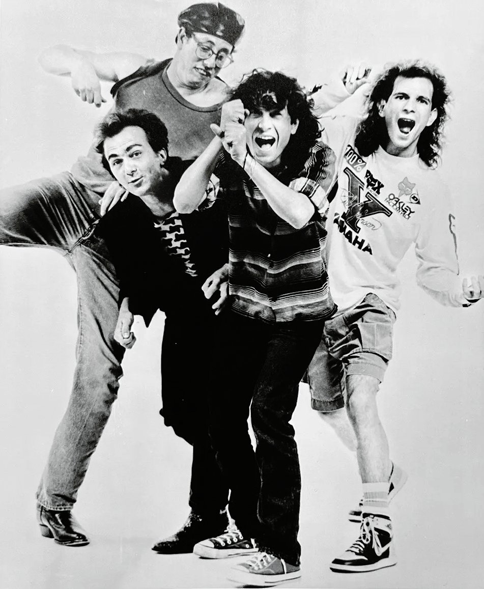 From Hardcore to Pop Punk: Evolution in the 1980s and 1990s (image credits: wikimedia)