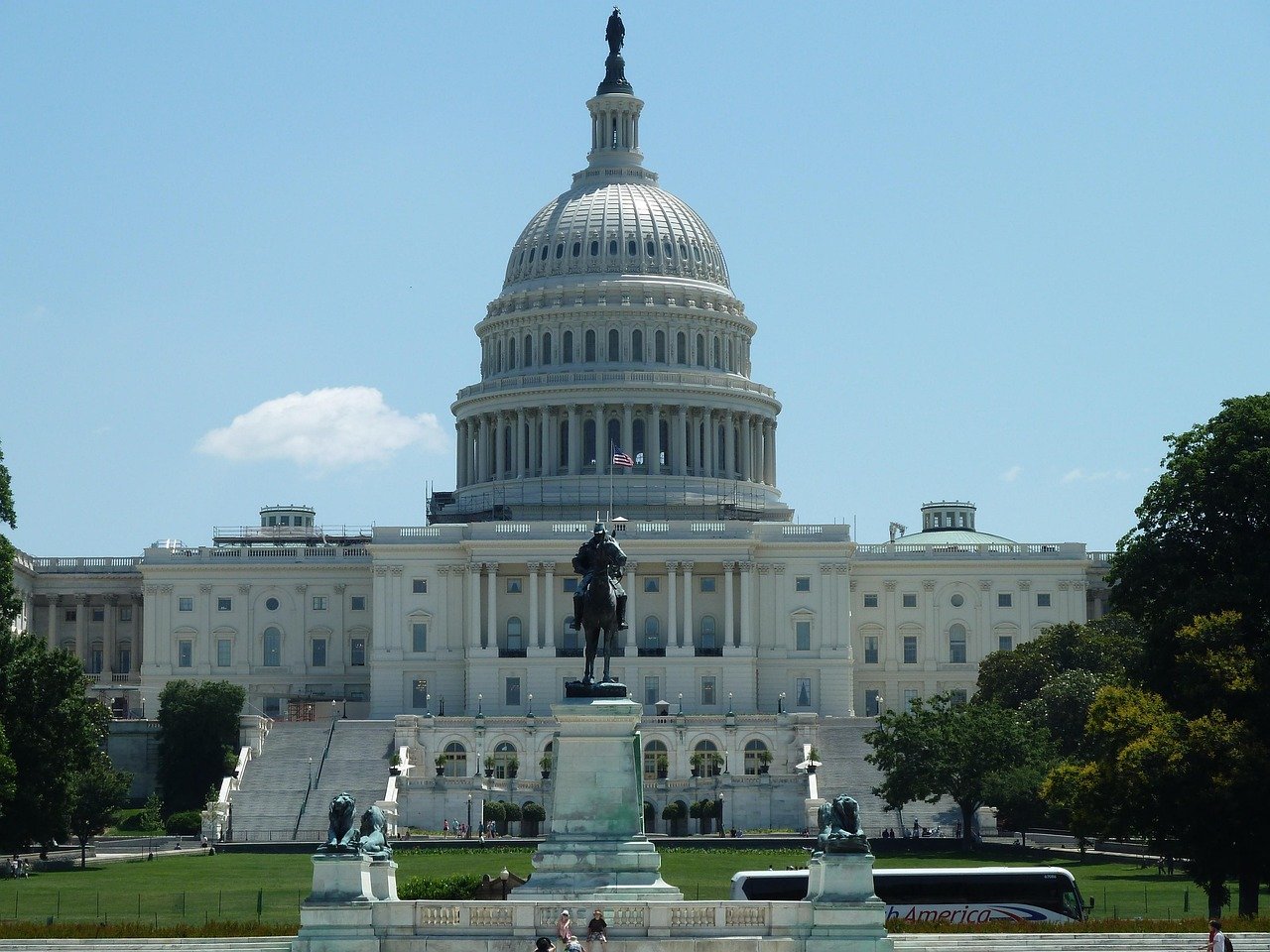 U.S. Capitol: Dome of Democracy, Born from Struggle (image credits: pixabay)