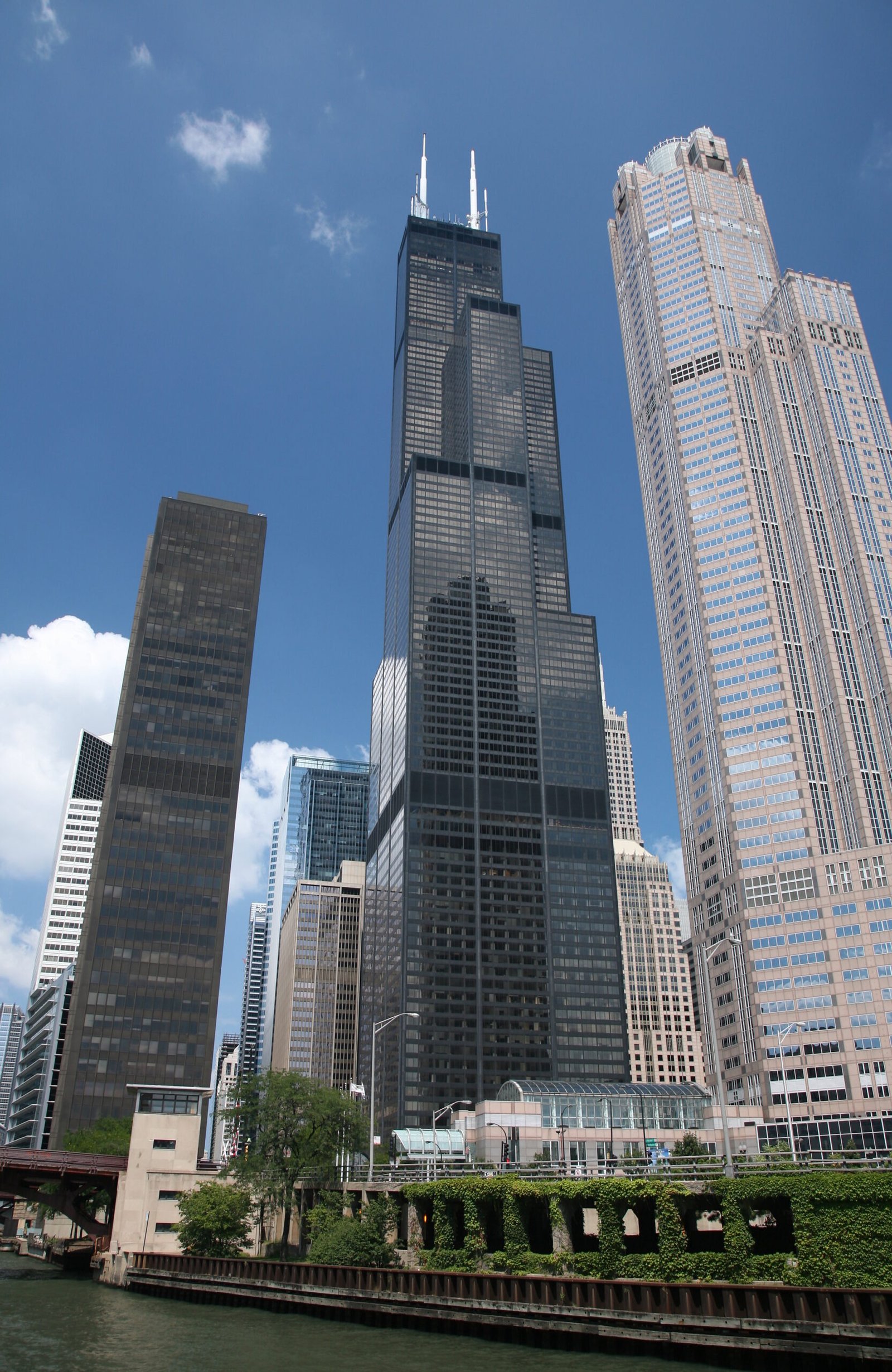 Willis Tower (Sears Tower): High Hopes in Chicago (image credits: wikimedia)
