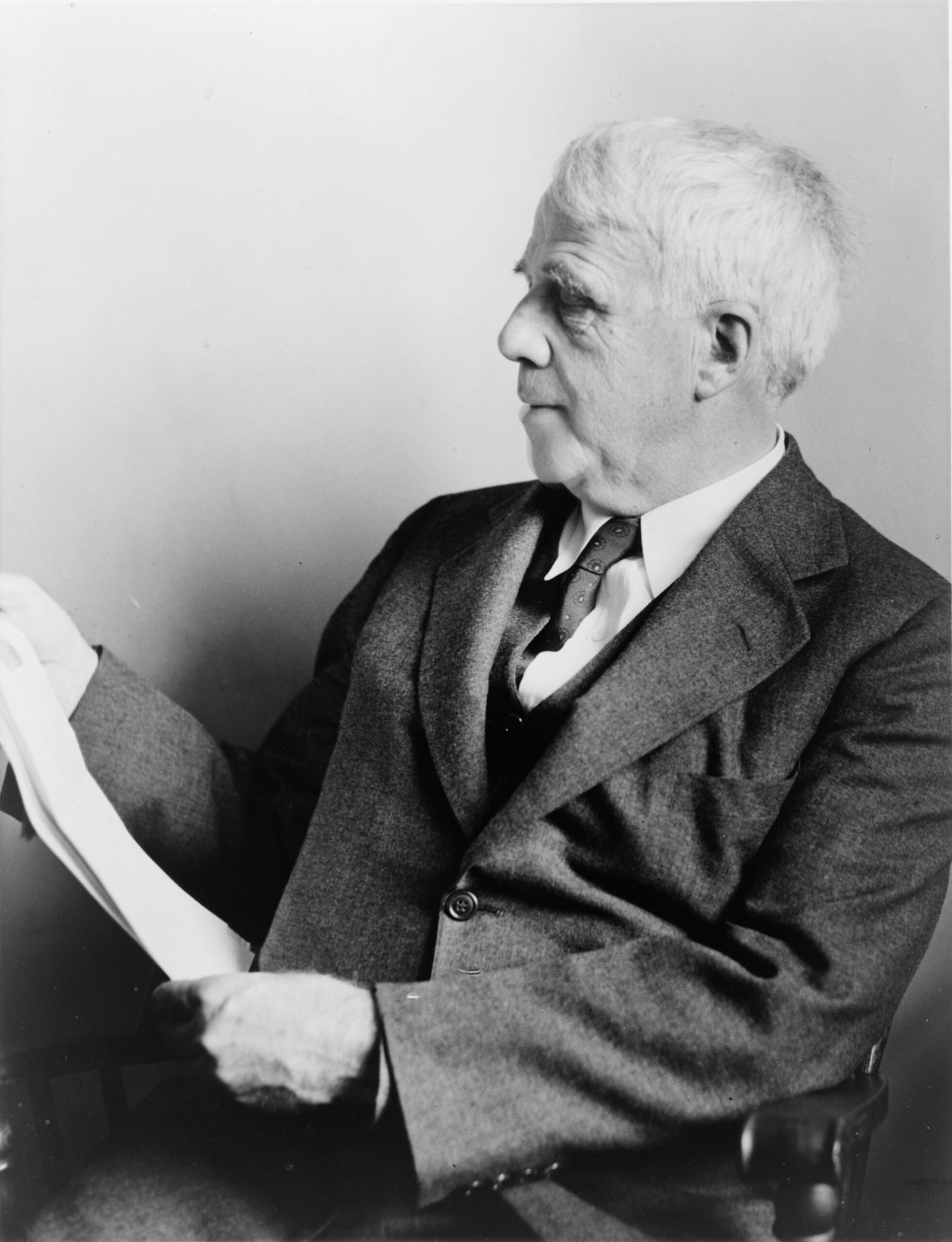 Robert Frost’s Forgotten Political Activism (image credits: wikimedia)