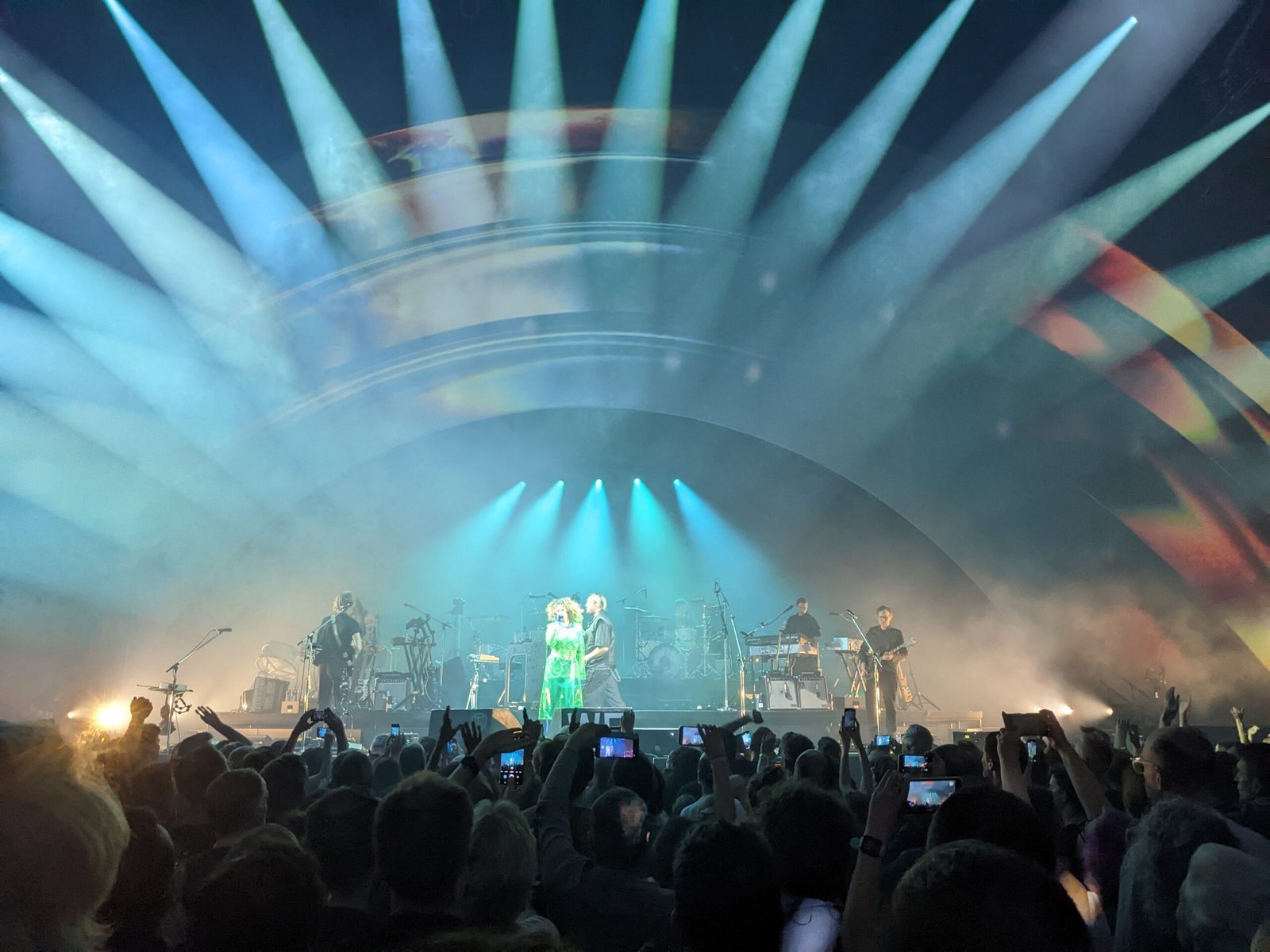 “Wake Up” by Arcade Fire – The Awakening Anthem That Stayed Indie (image credits: wikimedia)