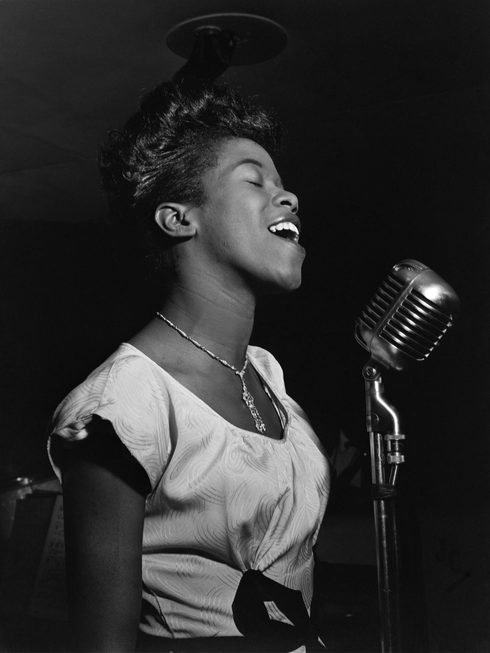 10. Jazz Challenges Racial Segregation (1920s-1940s) (image credits: wikimedia)