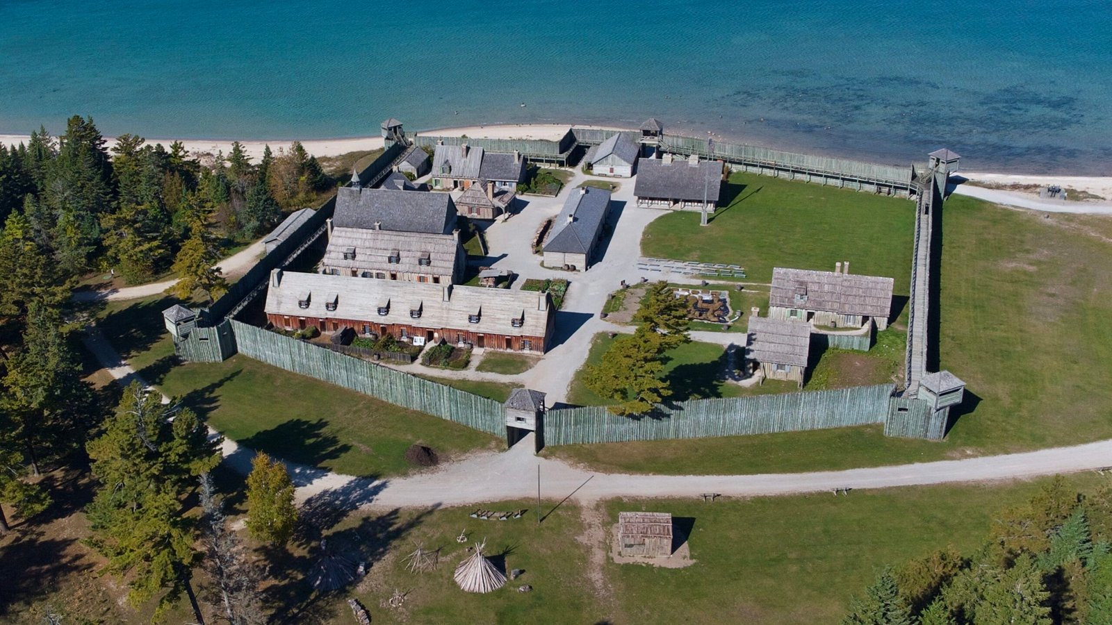 Fort Michilimackinac: The Native American Uprising America Forgot (image credits: wikimedia)