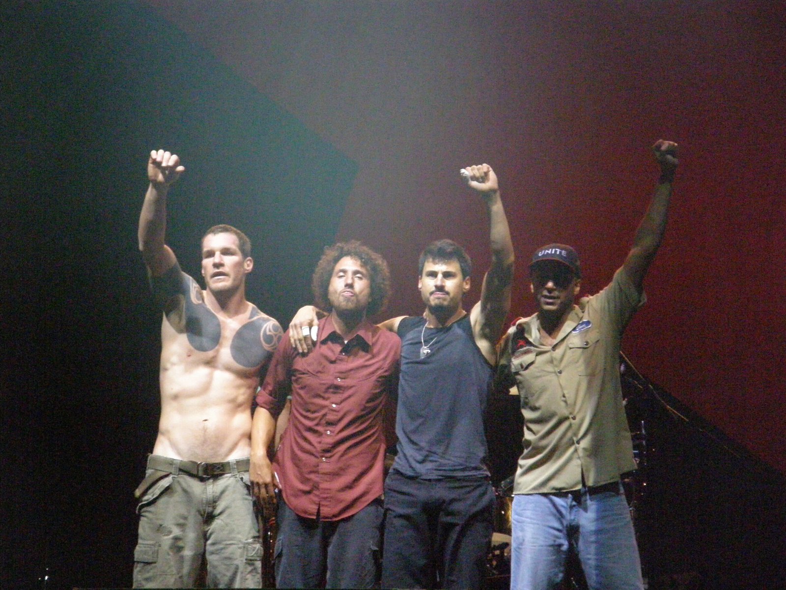 Rage Against the Machine's Metal-Rap Fusion (image credits: wikimedia)