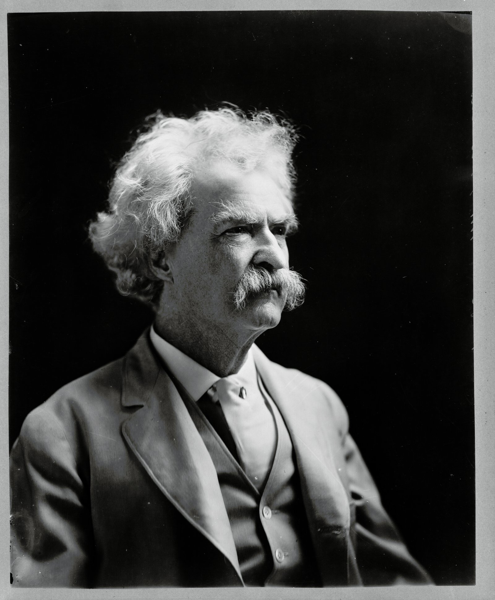 Mark Twain and the Philippine-American War (image credits: Library of Congress

Catalog: https://lccn.loc.gov/2004672770
Image download: https://cdn.loc.gov/service/pnp/cph/3a00000/3a08000/3a08800/3a08820v.jpg
Original url: https://www.loc.gov/pictures/item/2004672770/, Public domain, https://commons.wikimedia.org/w/index.php?curid=67483269)