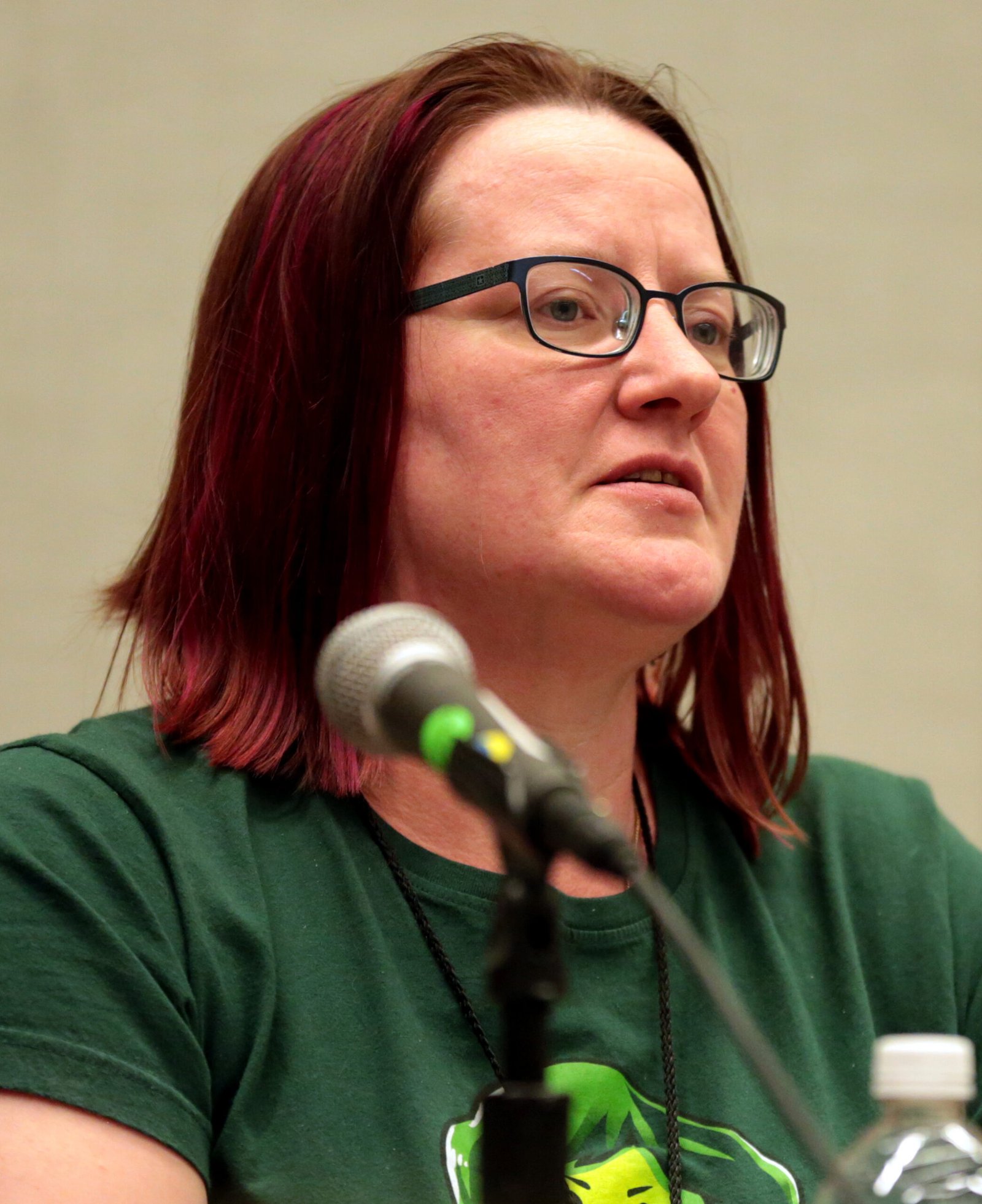 Elizabeth Bear and the Complexity of AI Relationships (image credits: By Gage Skidmore, CC BY-SA 3.0, https://commons.wikimedia.org/w/index.php?curid=59307285)