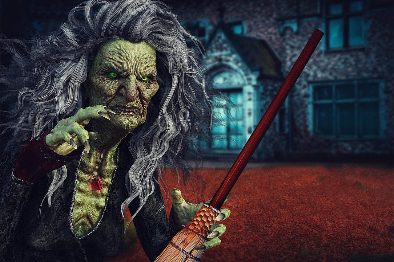 The Enduring Myths of Witchcraft (image credits: pixabay)