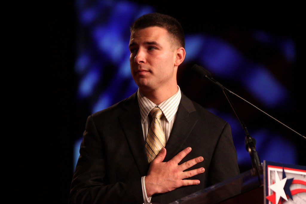 The Pledge of Allegiance: Socialist Origins and Cold War Changes (image credits: flickr)