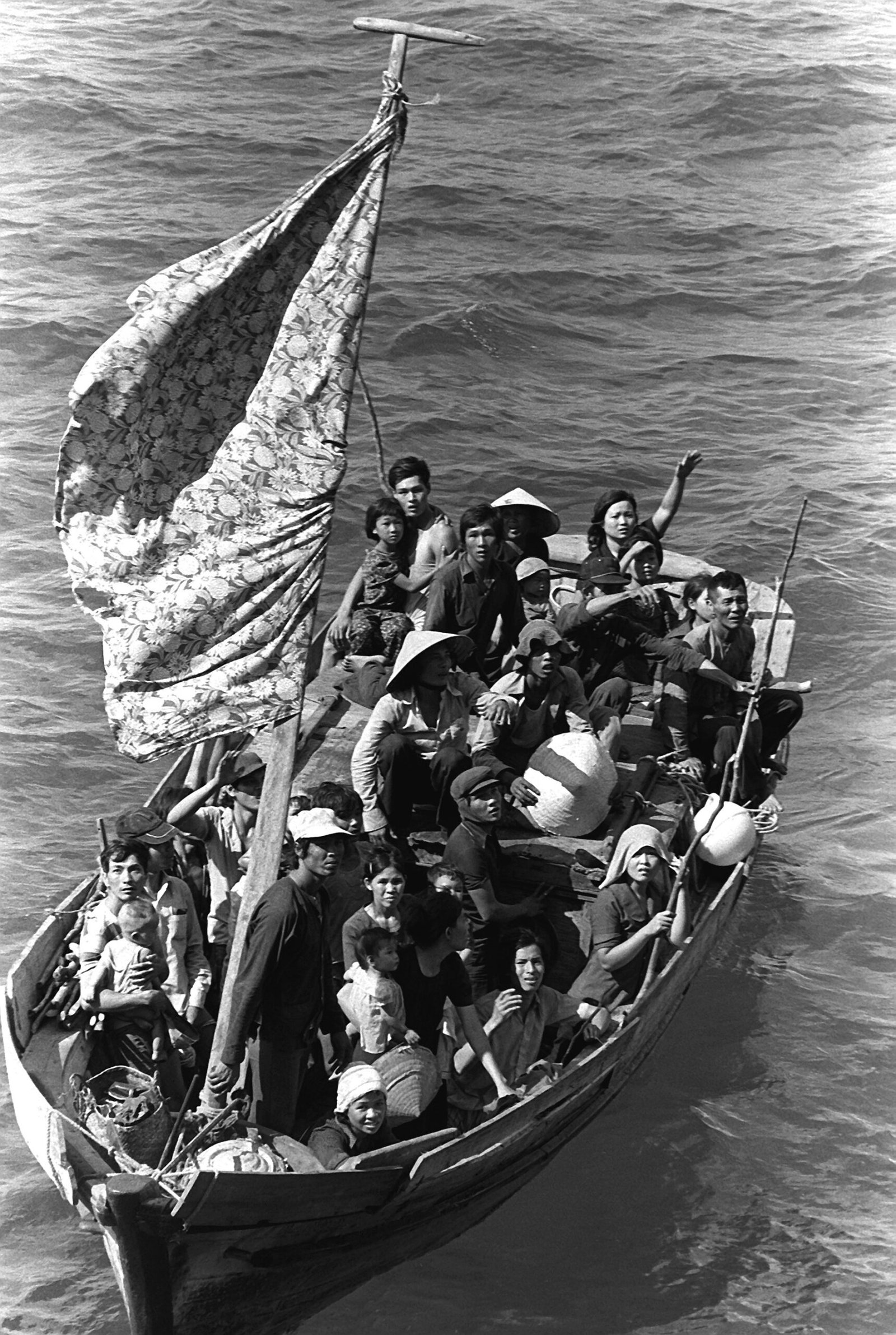 Refugees and New Americans (image credits: wikimedia)