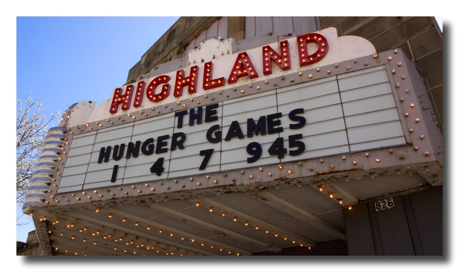Streaming Services Fuel Nostalgia (image credits: By Mark Turnauckas, CC BY 2.0, https://commons.wikimedia.org/w/index.php?curid=143590095)