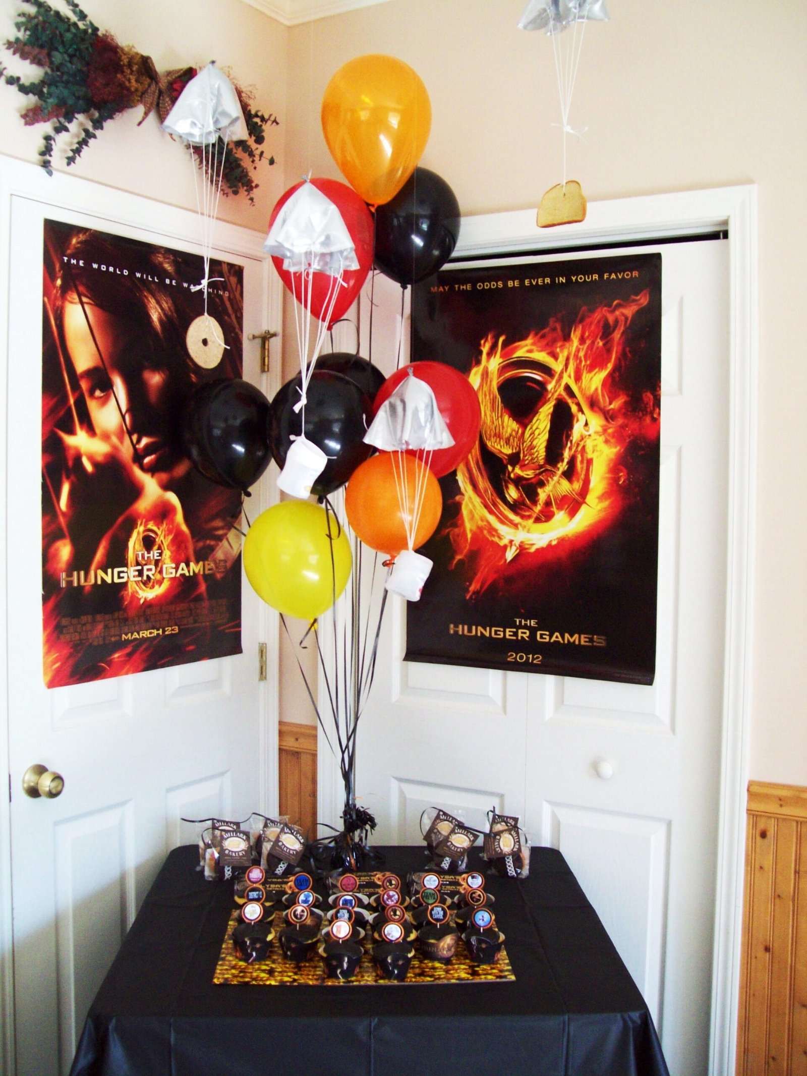 Anniversary Editions Spark Excitement (image credits: By Janet, CC BY 2.0, https://commons.wikimedia.org/w/index.php?curid=143042560)