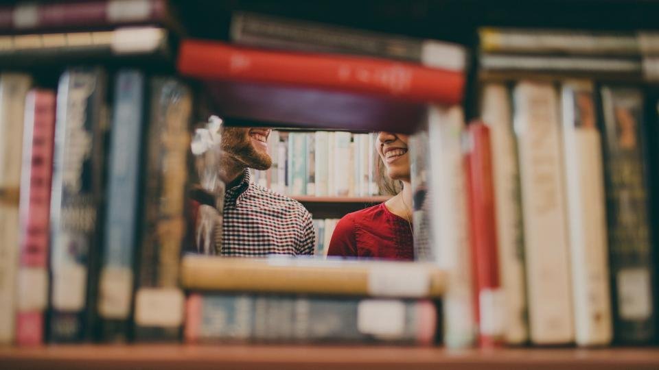 Non-Fiction Bestsellers: Telling the True Story (image credits: stocksnap)